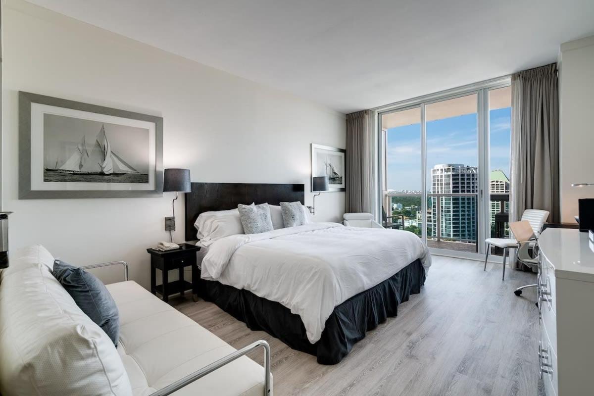 Cocktails & Coffee With Bay & View Balconies Appartamento Miami
